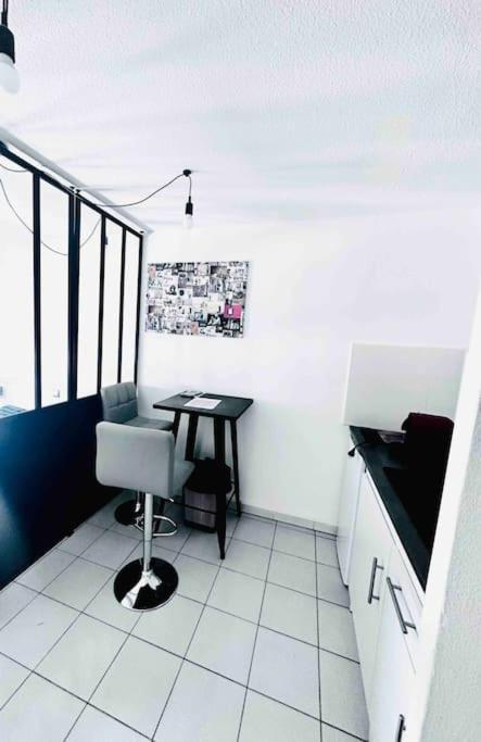 Studio Gare St Roch Avec Box De Garage Leilighet Montpellier Eksteriør bilde
